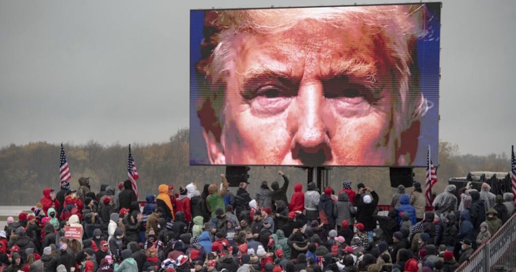 Estados Unidos llega a las elecciones golpeada por una pandemia sin precedente y sumida en una profunda reflexión sobre el racismo. Foto: AP.