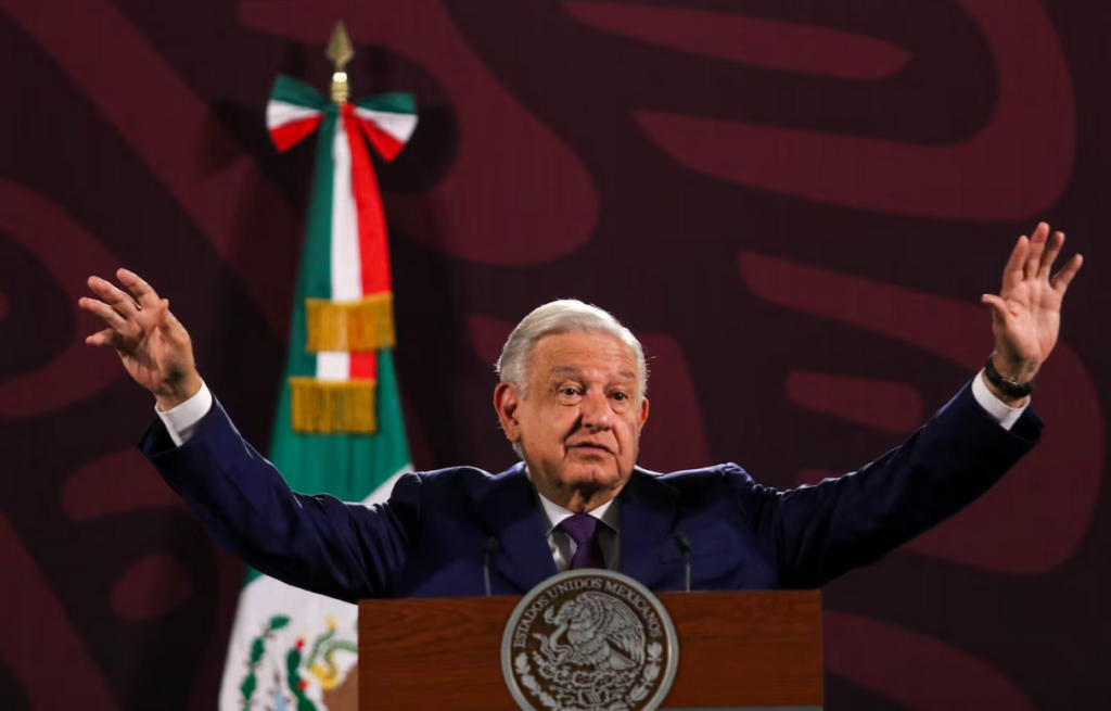 En sus 'mañaneras', López Obrador se quejó de que usaran la etiqueta #narcopresidente en su contra en redes sociales. (Nación321/Cuartoscuro)