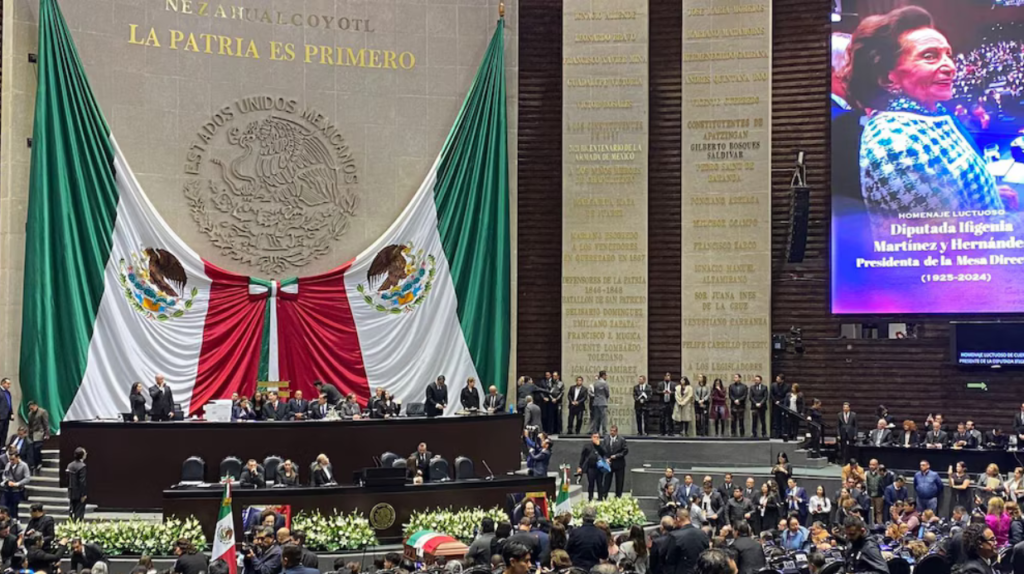 Homenaje a Ifigenia Martínez