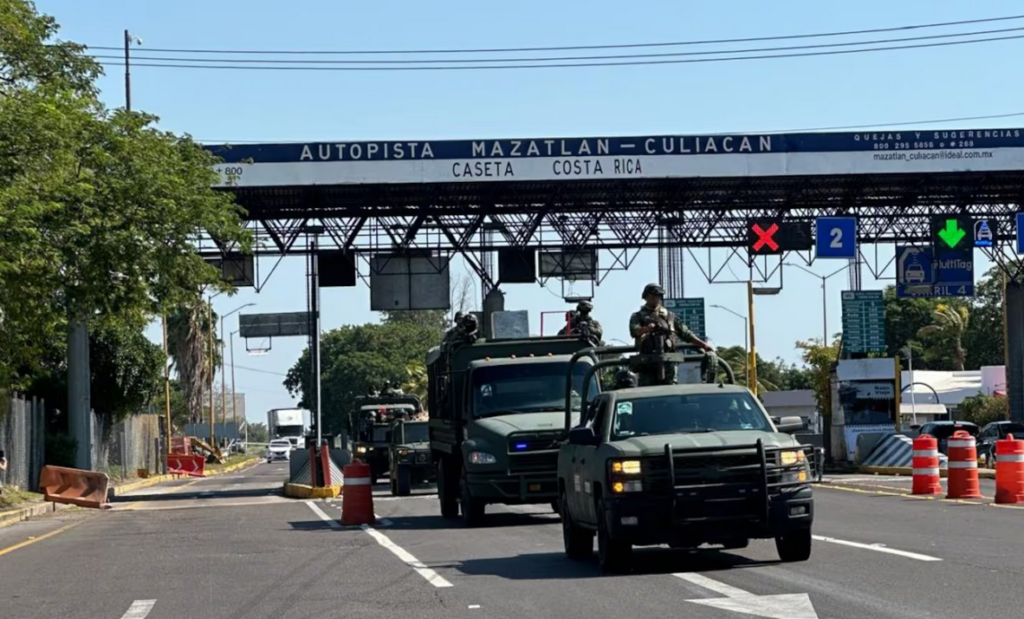 200 elementos del Ejército llegan a Culiacán