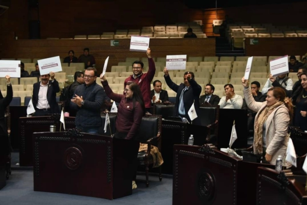 Congreso apoya la llamada "supremacía constitucional"