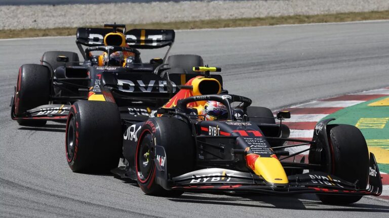 Max Verstappen Y Checo Pérez Conquistan El 1-2 Para Red Bull En España ...