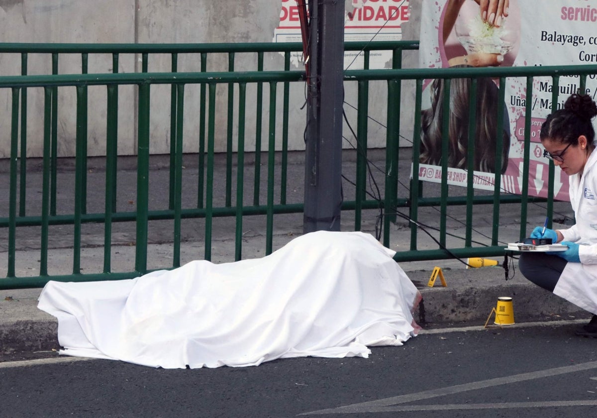 Asesinan a tiros a los dos principales asesores de la alcaldesa de Ciudad de México