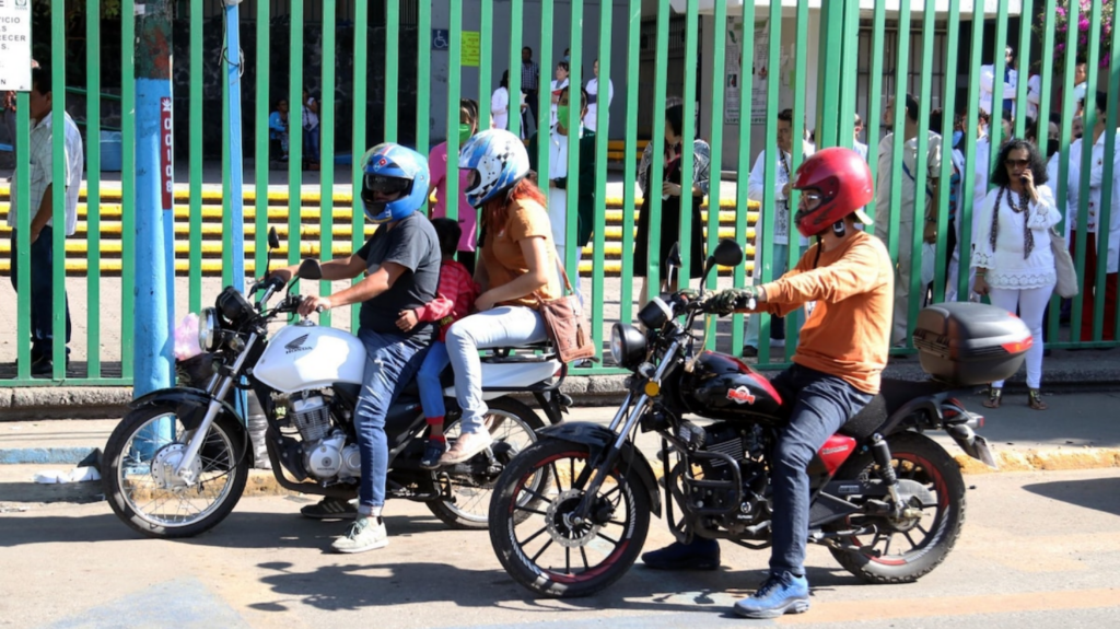 El gobierno de la Ciudad de México llamó a la ciudadanía a no utilizar servicios como DiDi o Uber Moto. (Foto: Cuartoscuro) (Margarito Pérez Retana)