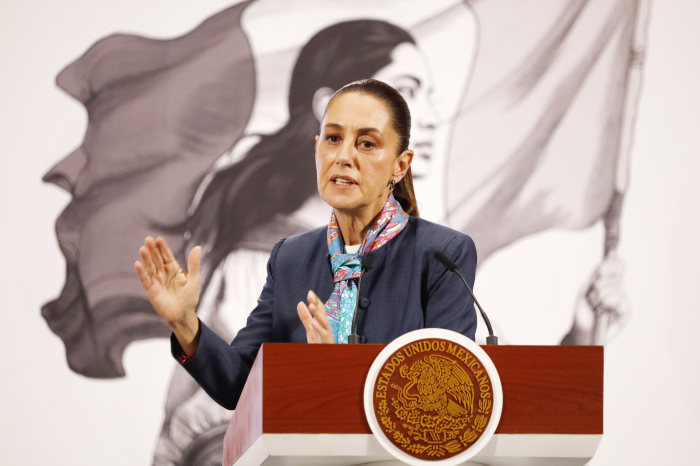 La presidenta mexicana, Claudia Sheinbaum, habla en una conferencia de prensa después de reunirse con el secretario de Estado, Marco Rubio, en septiembre.