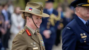 Australia rompe el techo militar con una mujer al mando del Ejército | 3N